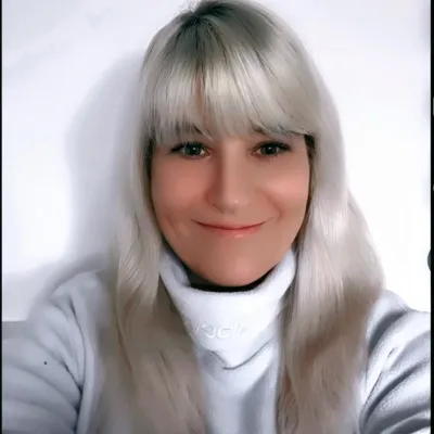 Profilbild von Angeline